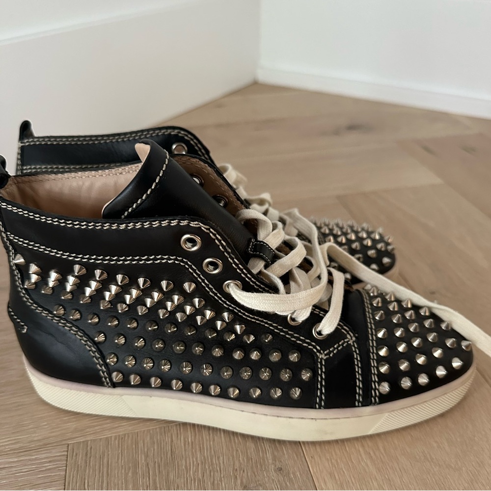 Christian Louboutin Spiked Sneaker Women’s 39/8.5